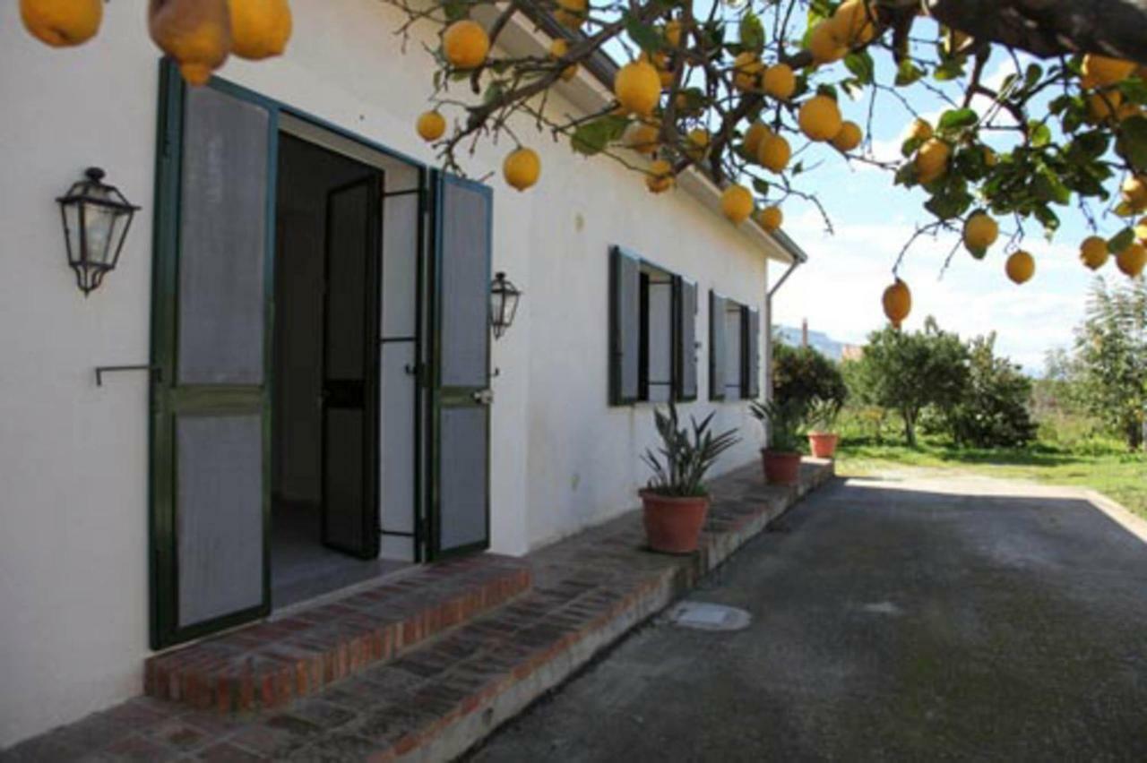Vila La Casa Tra I Limoni Di Rosmarino Park It083O84B59Cp6Px5J SantʼAgata di Militello Exteriér fotografie
